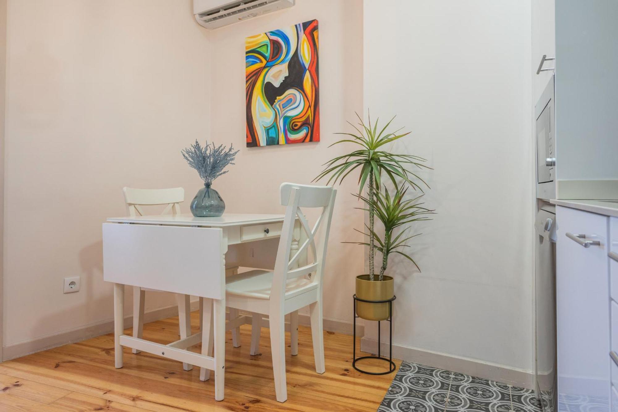 Lovely Charm House Downtown Porto Near Metro With Ac Экстерьер фото