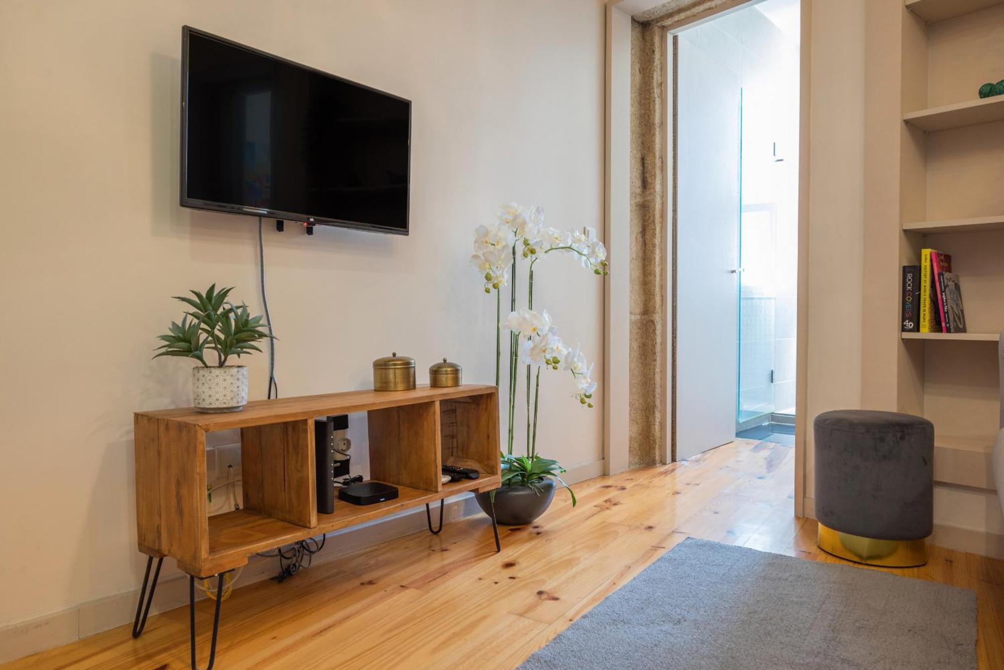 Lovely Charm House Downtown Porto Near Metro With Ac Экстерьер фото
